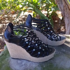 Vince Camuto Empire black leather wedges